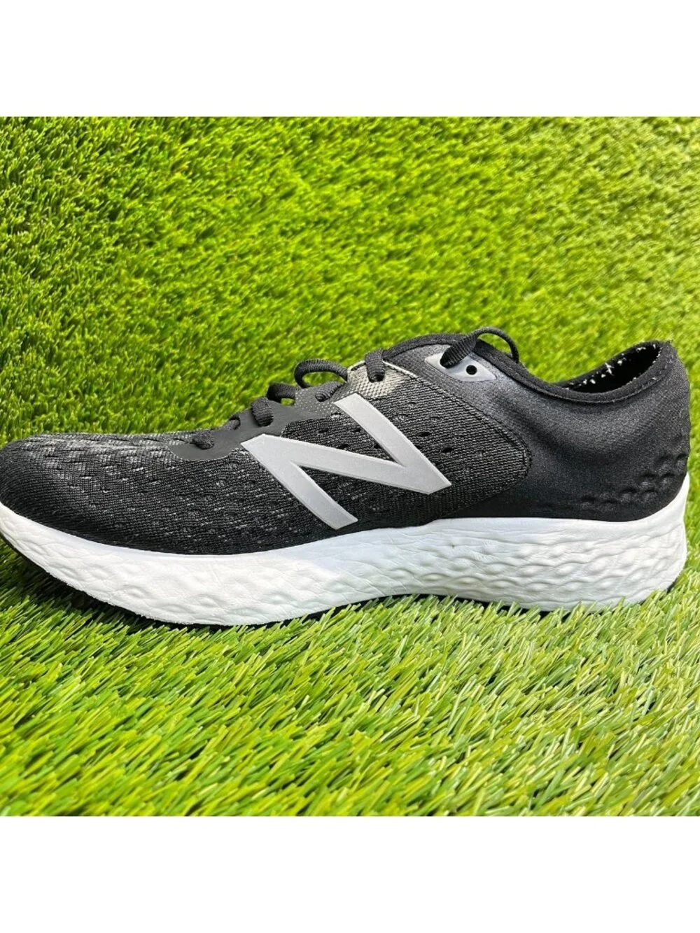 New Balance Fresh Foam 1080v9 Mens Size 8.5 Black Gray Running Shoes Sneakers